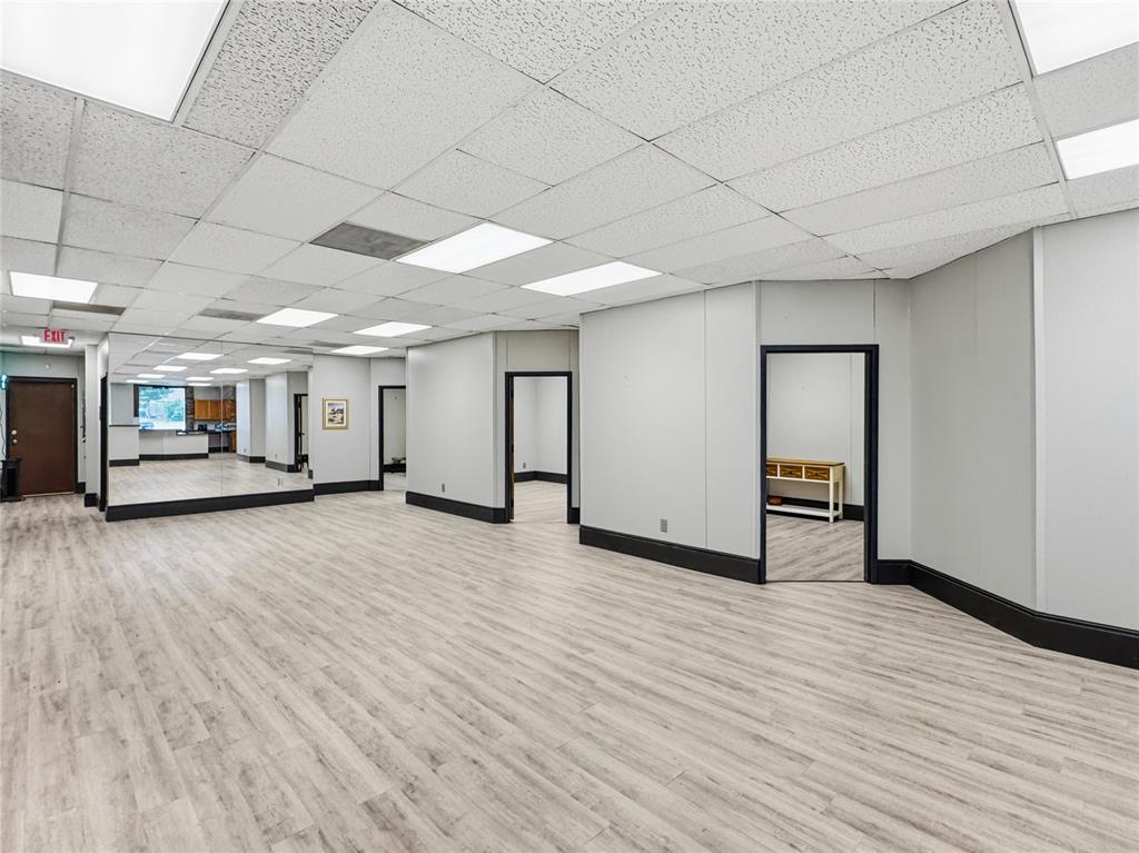 1212 S Air Depot Boulevard 31 Property Photo 14