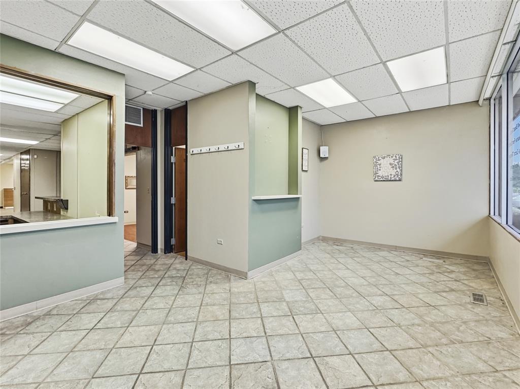 1212 S Air Depot Boulevard 31 Property Photo 25