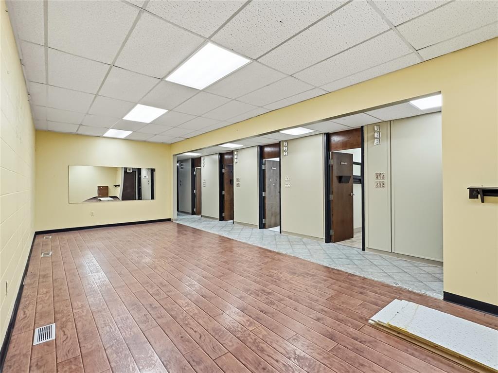 1212 S Air Depot Boulevard 31 Property Photo 33