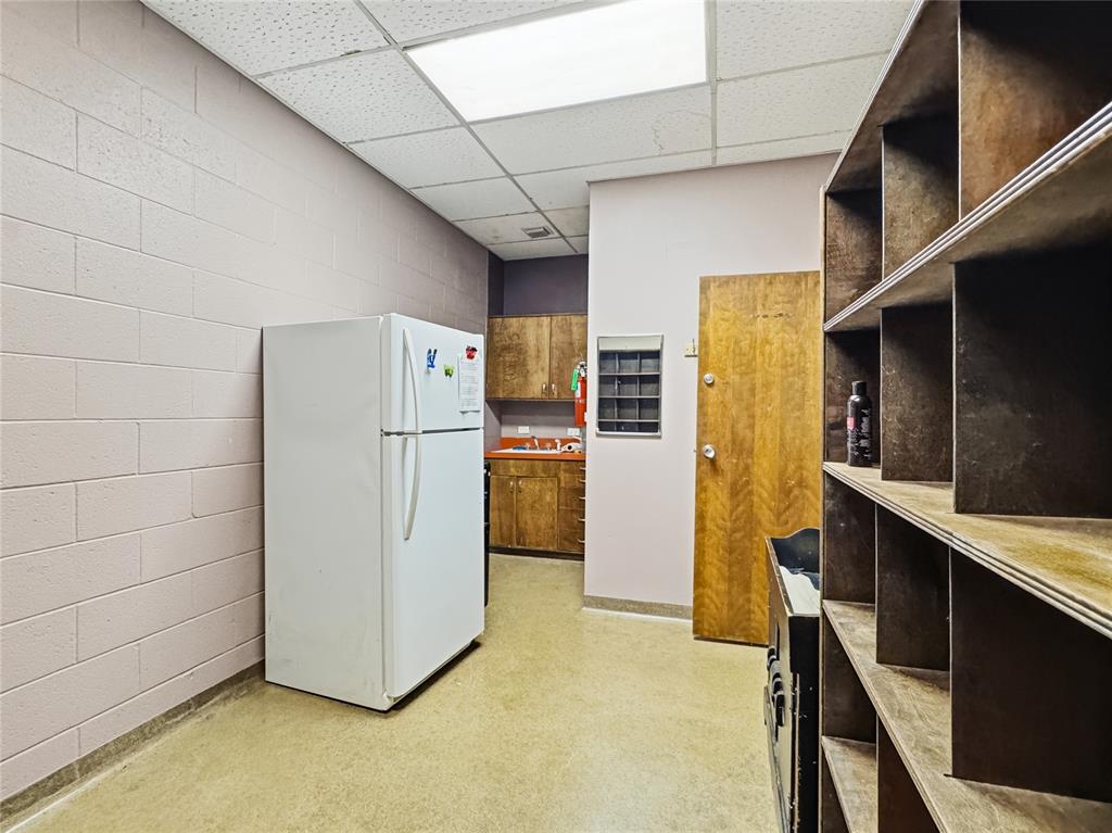 1212 S Air Depot Boulevard 31 Property Photo 37