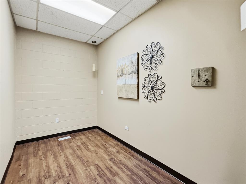 1212 S Air Depot Boulevard 31 Property Photo 39