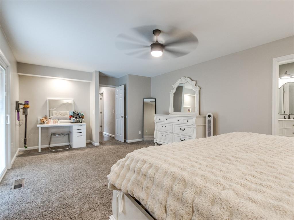 10324 Leicester Drive Property Photo 26