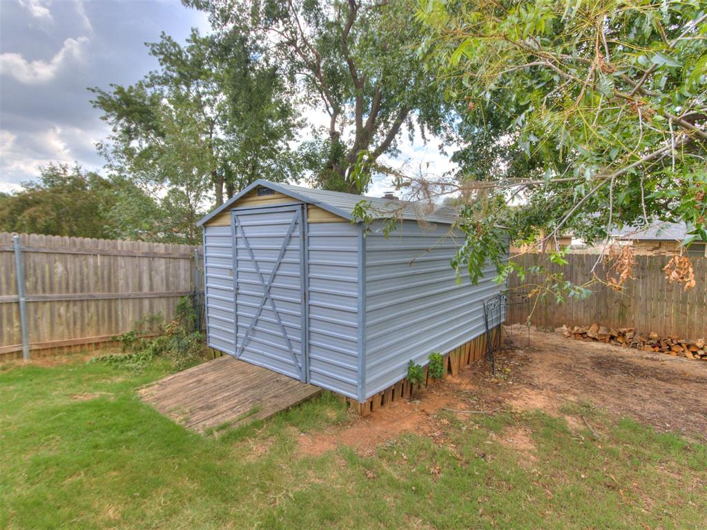 10324 Leicester Drive Property Photo 49