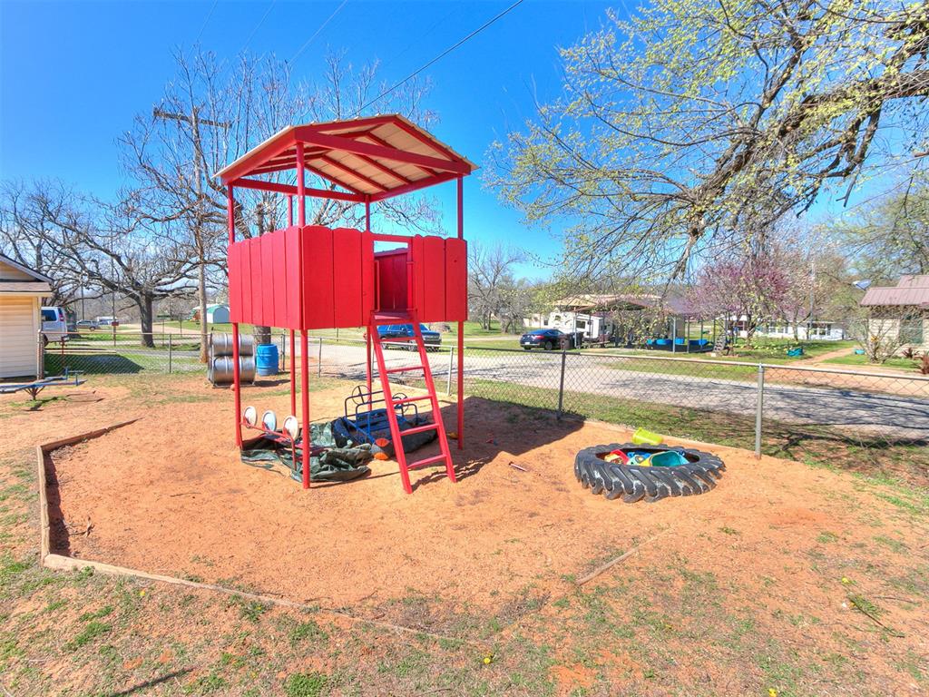 602 Dogwood Avenue Property Photo 40