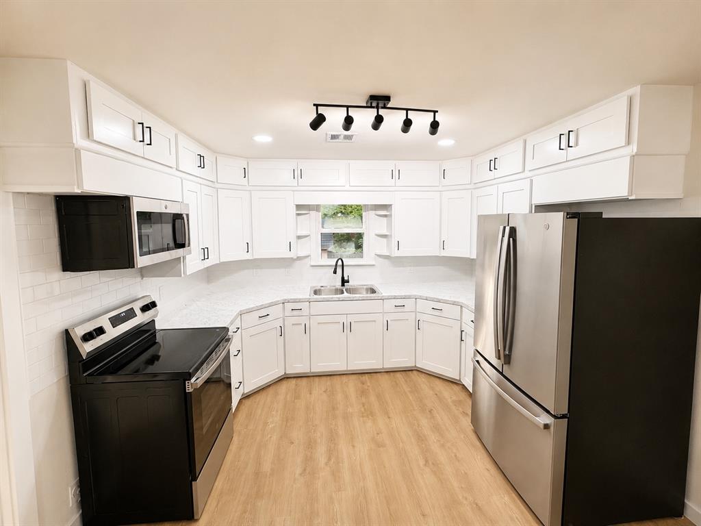 3037 Nw 35th Street Property Photo 8
