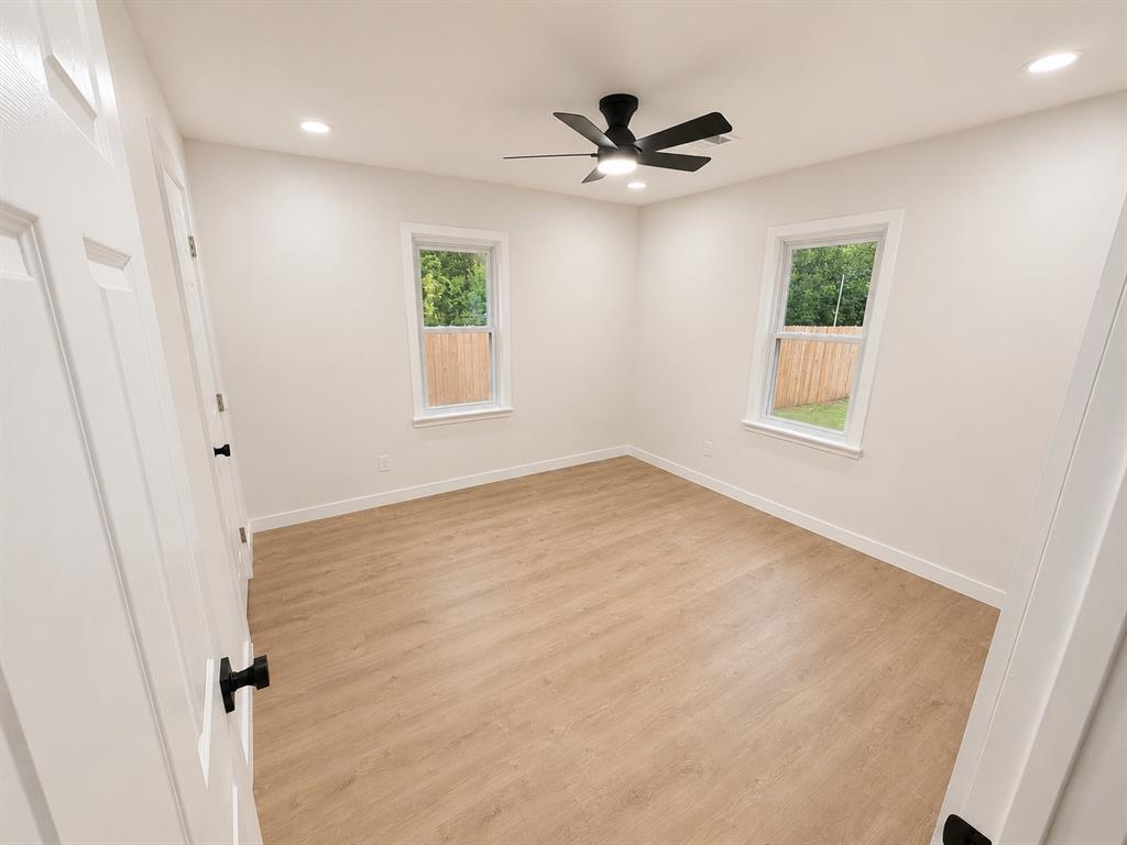 3037 Nw 35th Street Property Photo 16