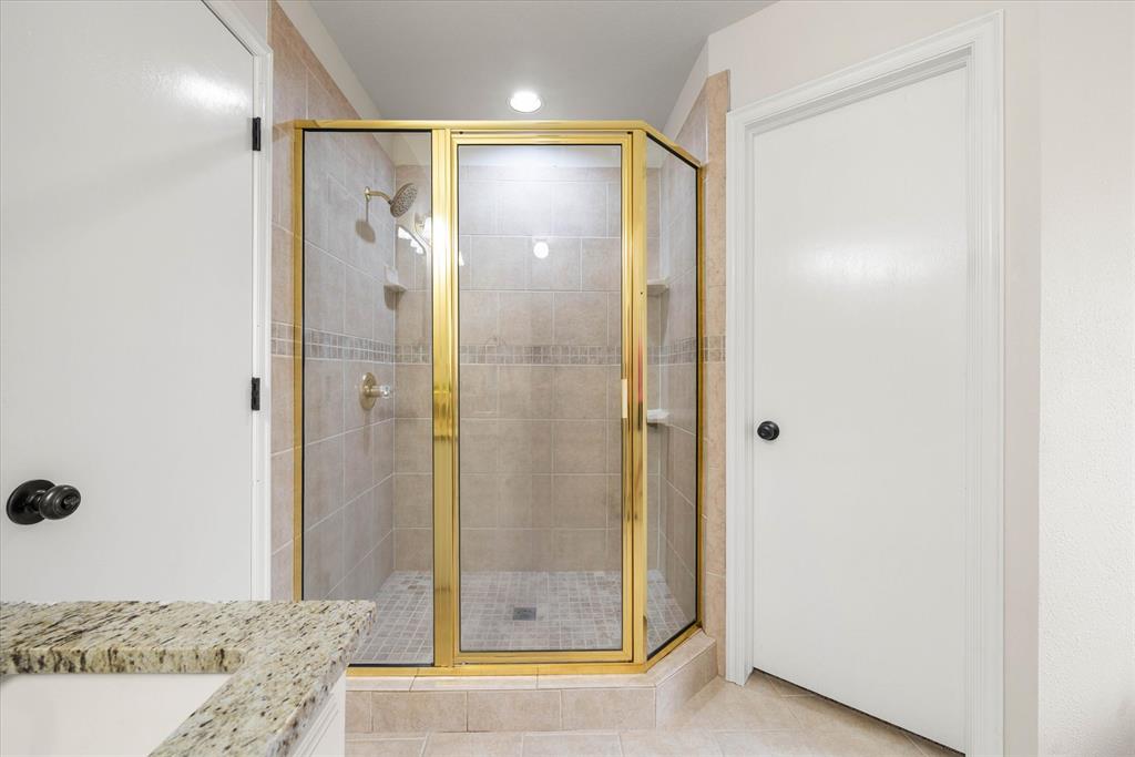 725 Ne 20th Street Property Photo 18