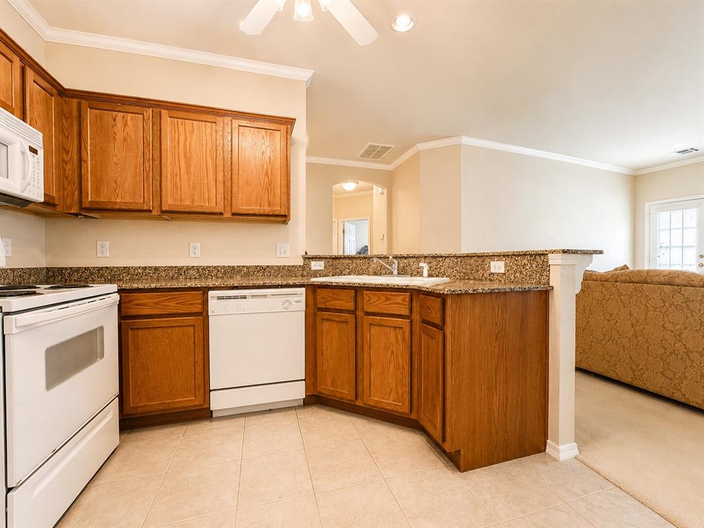 4414 Nw 32nd Place Property Photo 6
