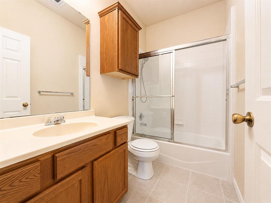 4414 Nw 32nd Place Property Photo 10