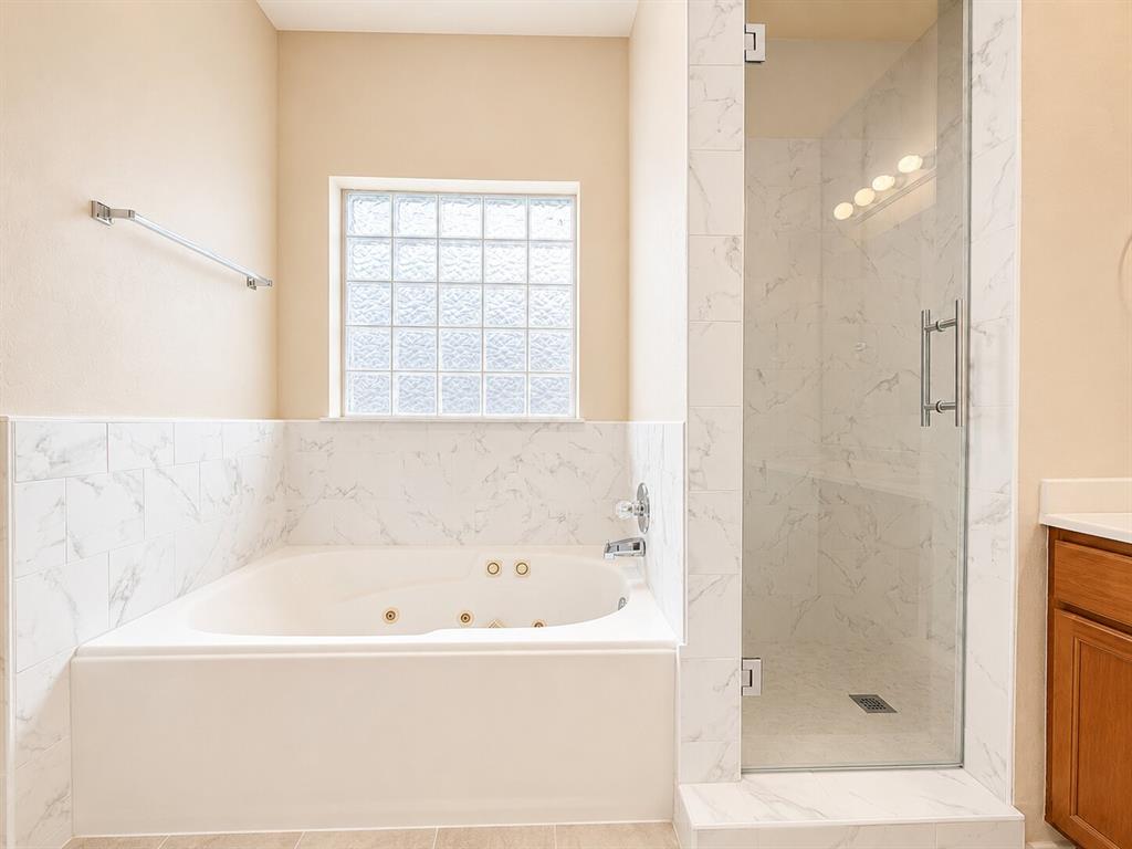 4414 Nw 32nd Place Property Photo 14
