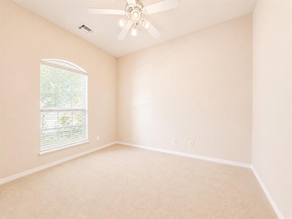 4414 Nw 32nd Place Property Photo 15