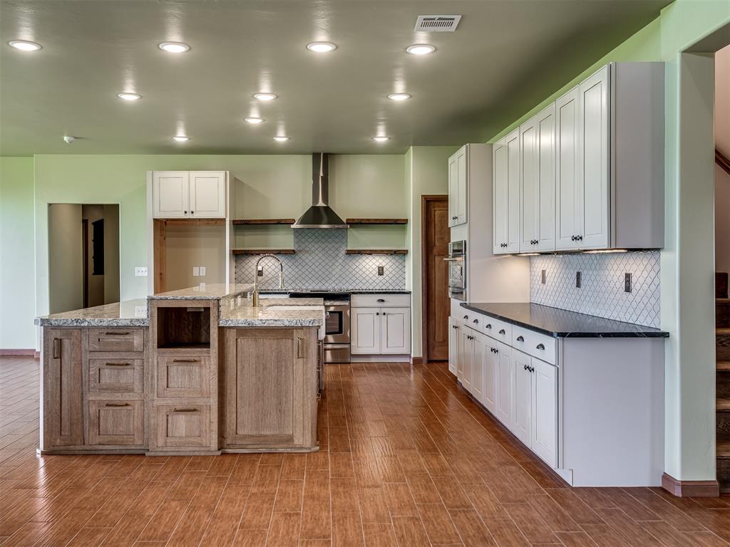 8615 Reno E. Property Photo 32