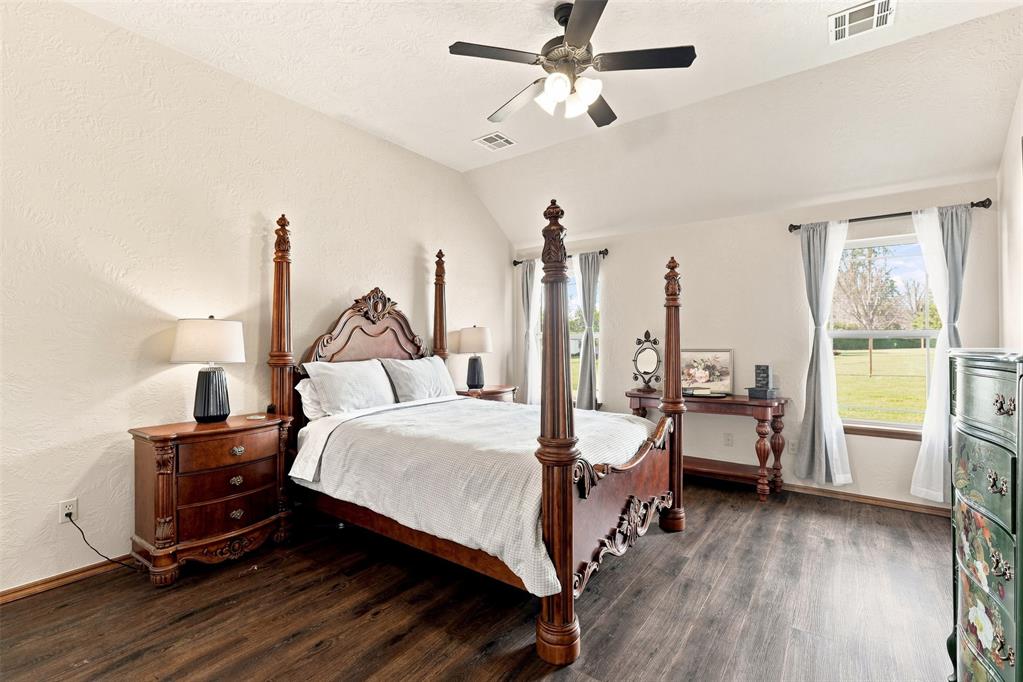 1903 Riveria Drive Property Photo 12