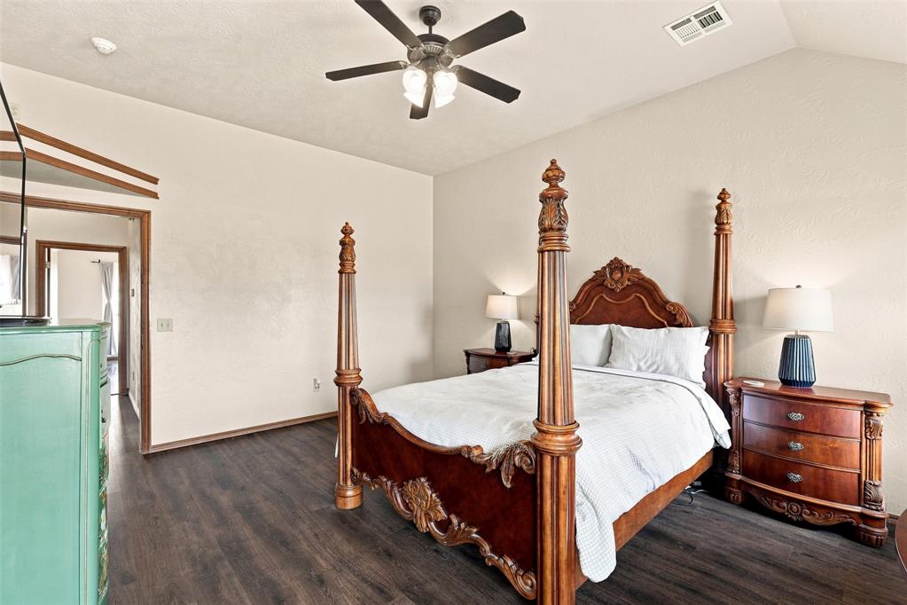 1903 Riveria Drive Property Photo 13