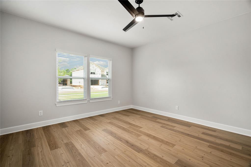3125 Evyn Boulevard Property Photo 6