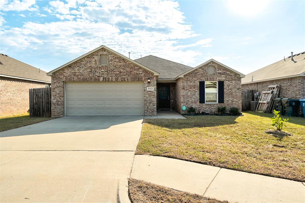 912 Klare Lane
