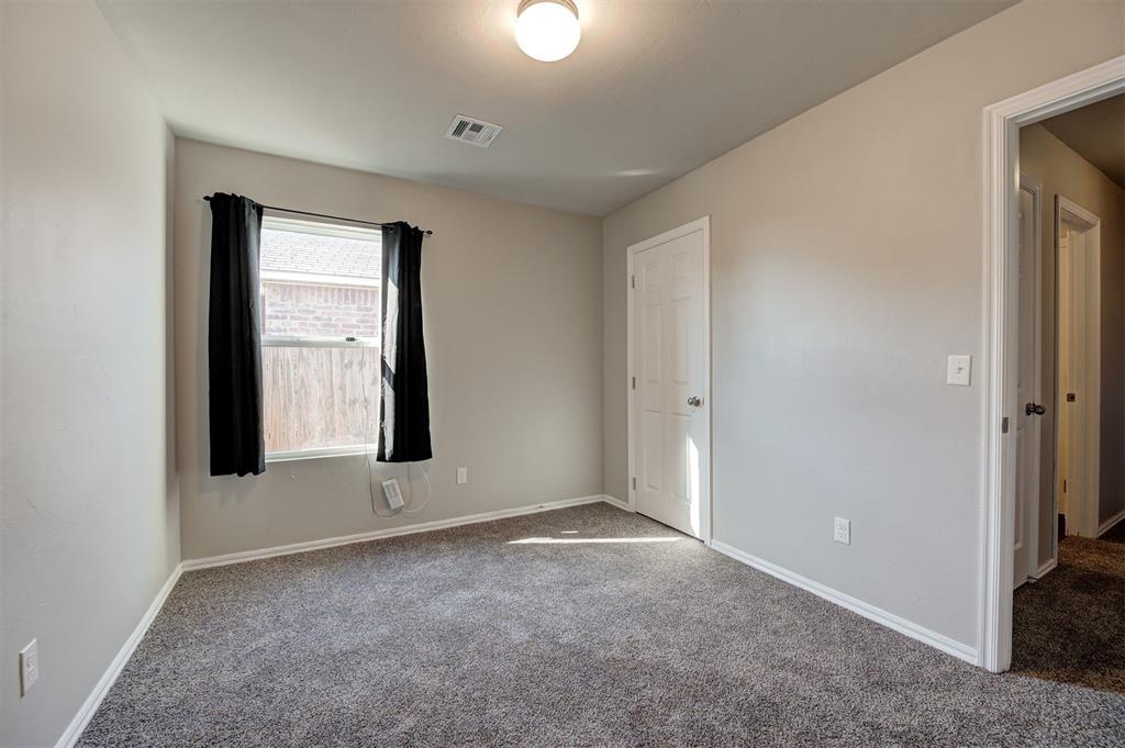 912 Klare Lane Property Photo 34