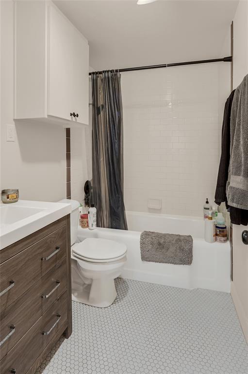 1140 N Kentucky Avenue Property Photo 6
