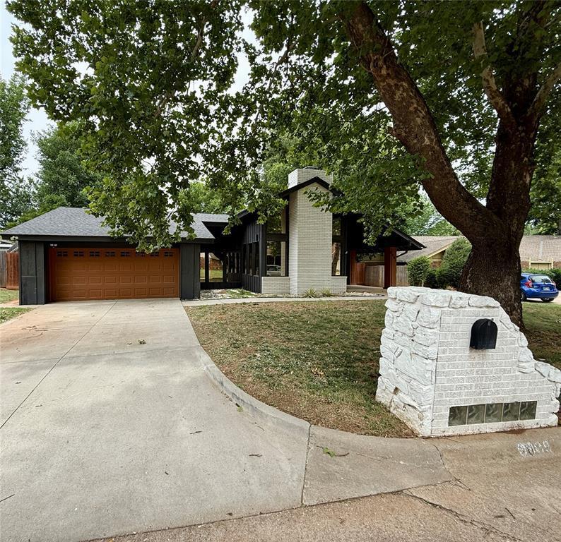 8809 N Kensington Road Property Photo 1