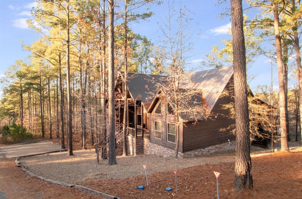 706 Red Berry Trail Property Photo 3