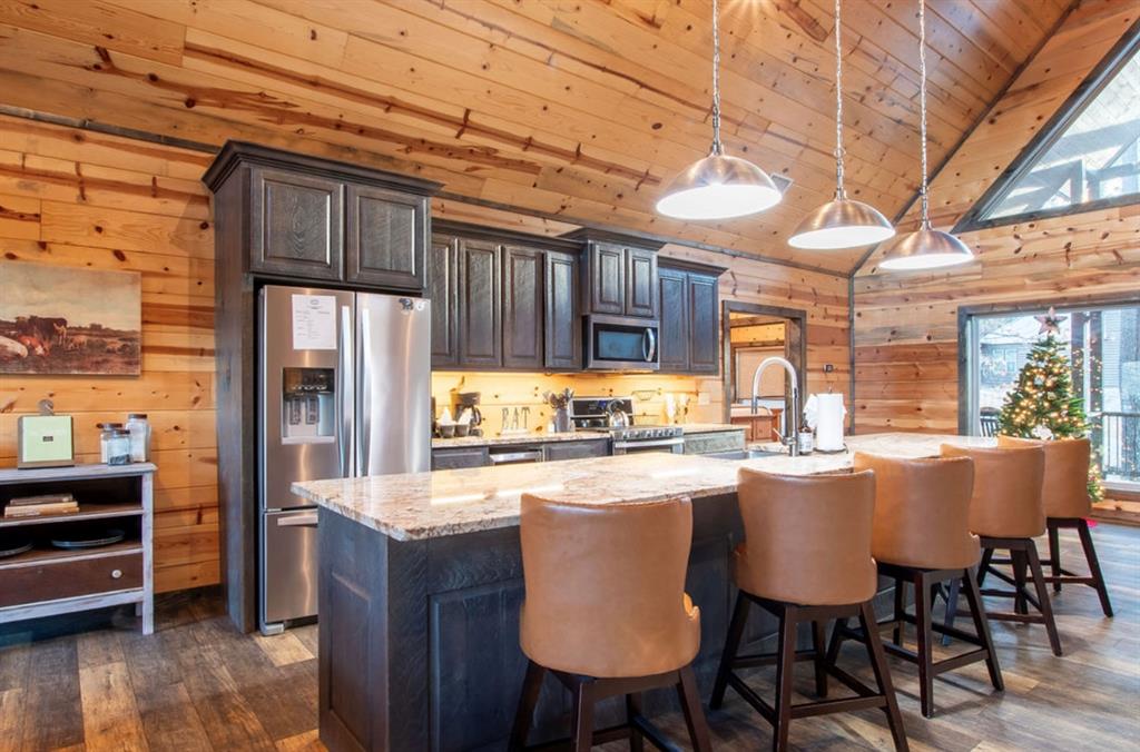 706 Red Berry Trail Property Photo 18