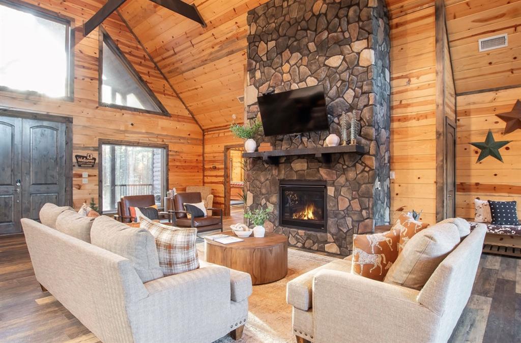 706 Red Berry Trail Property Photo 20