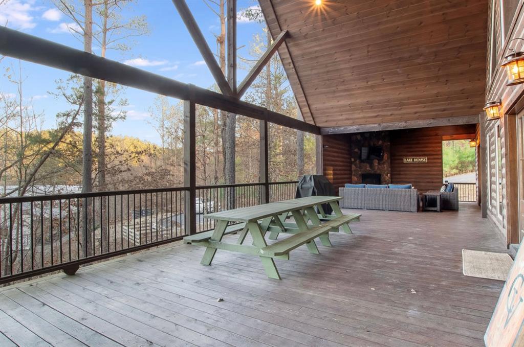 706 Red Berry Trail Property Photo 31