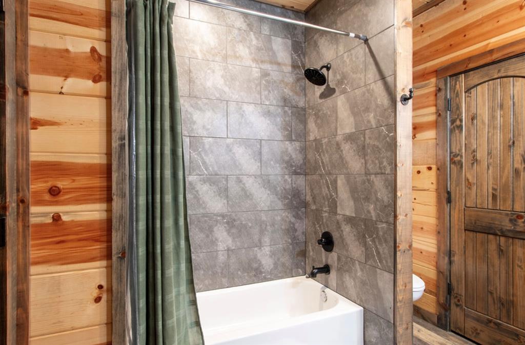 706 Red Berry Trail Property Photo 43
