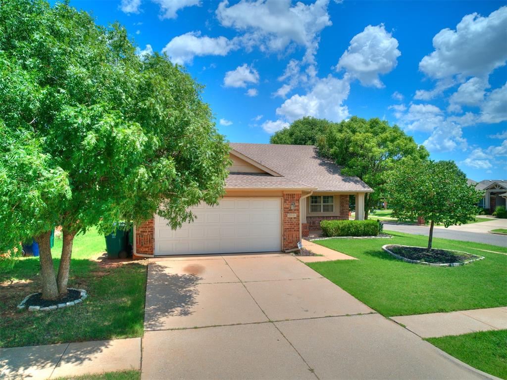 18100 Calle Way Property Photo 3