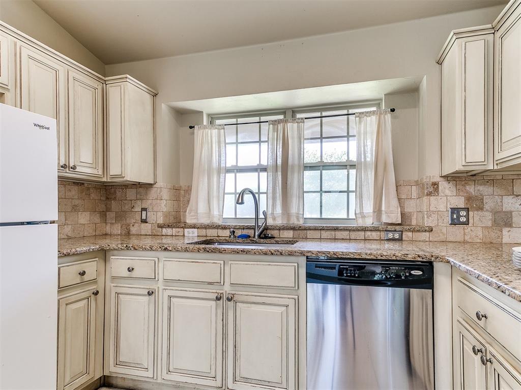 18100 Calle Way Property Photo 11