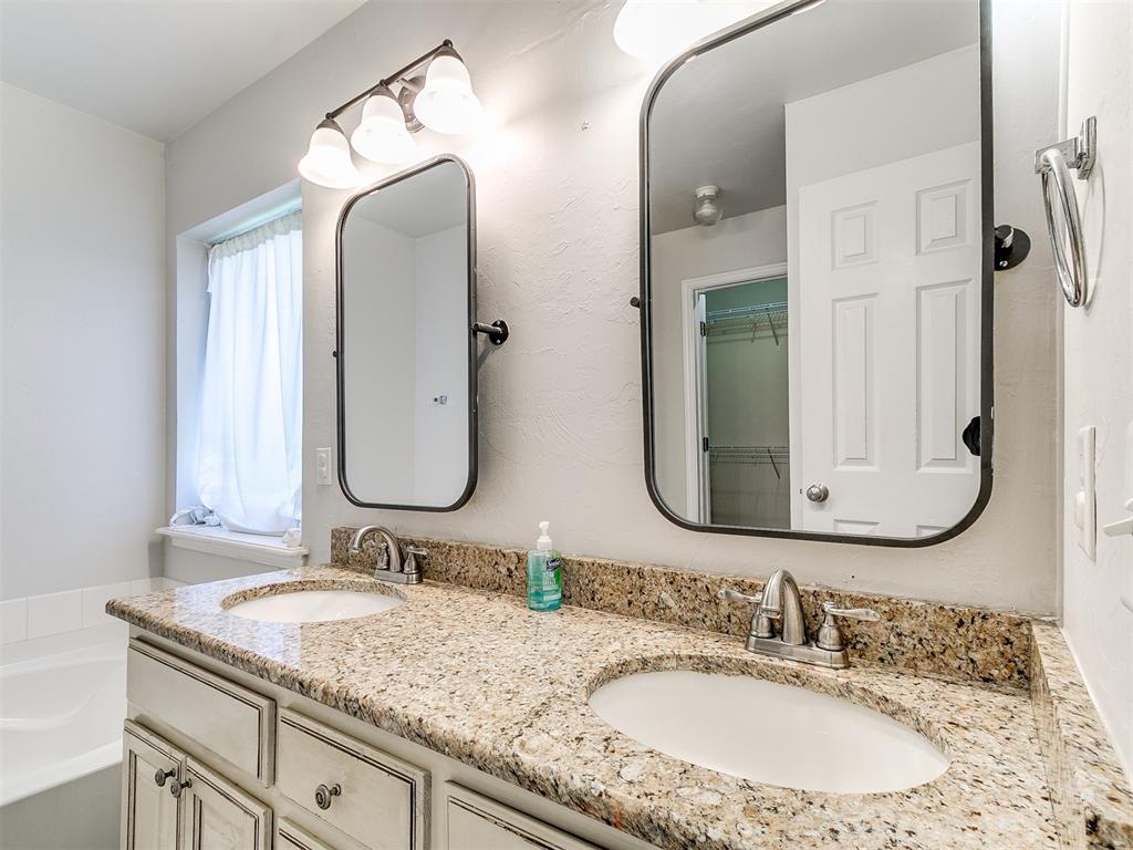 18100 Calle Way Property Photo 32