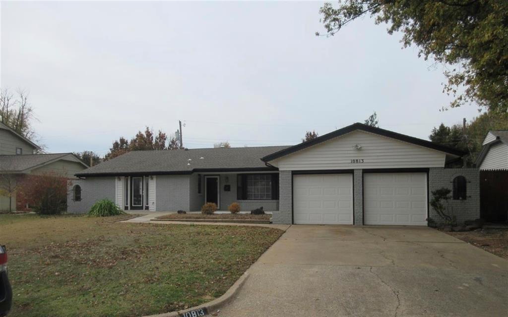 10813 Quail Circle Property Photo 1