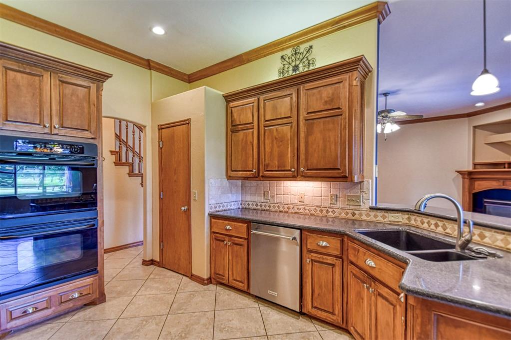 3853 Deer Brook Trail Property Photo 11