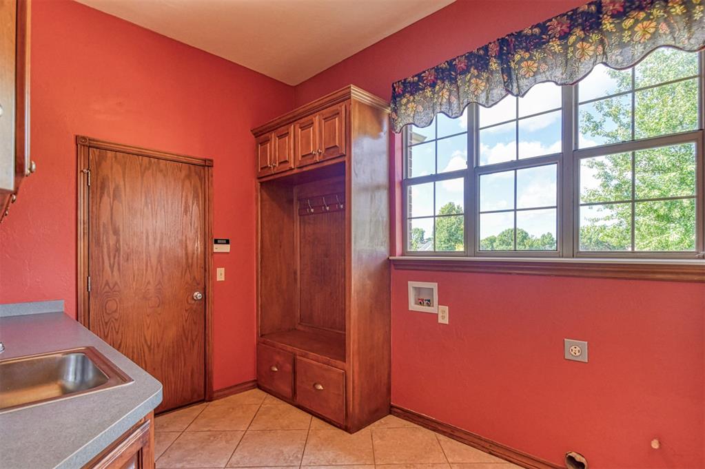 3853 Deer Brook Trail Property Photo 14