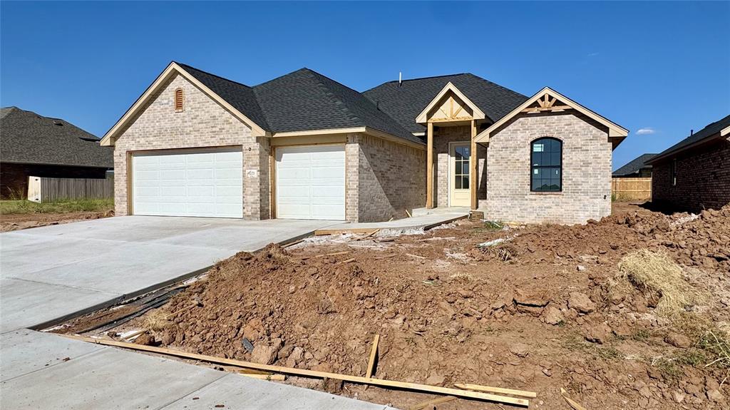 16020 Navarra Way Property Photo 3