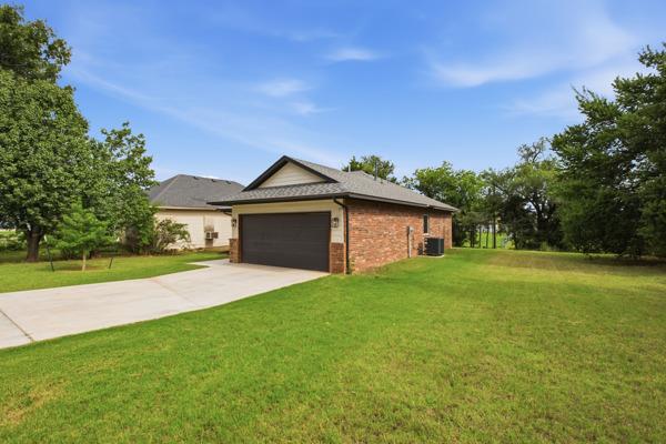 617 Nw 95th Street Property Photo 4