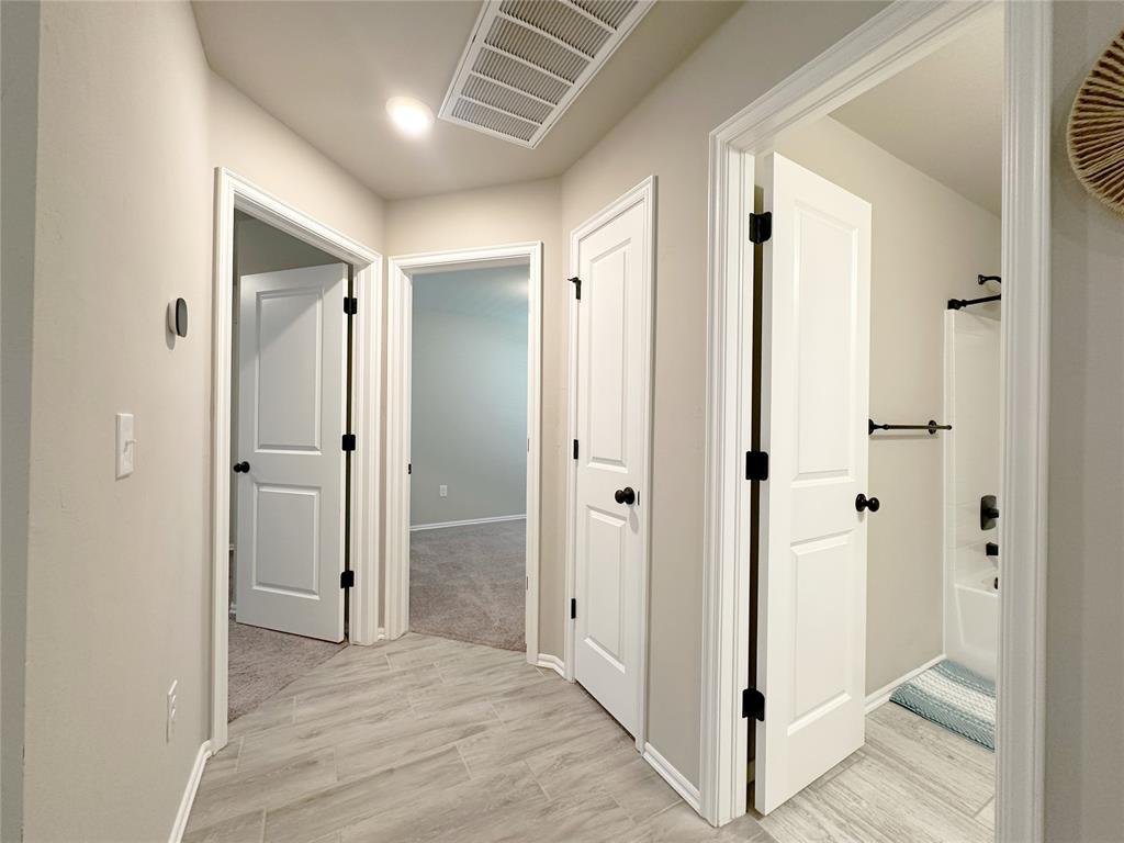 3813 Central Park Drive Property Photo 26