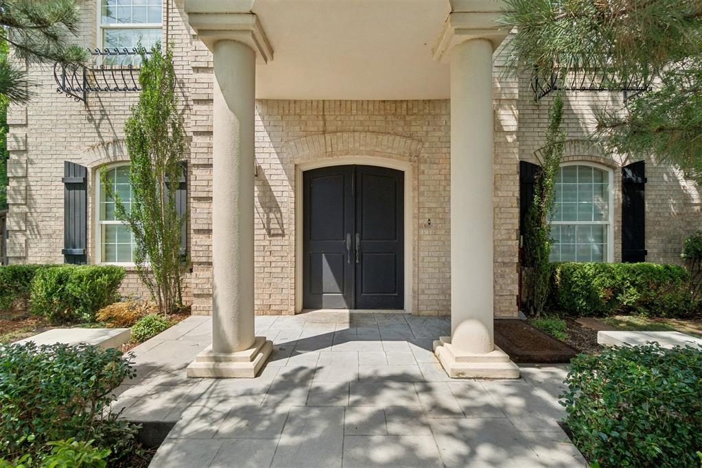 4705 Manor Hill Drive Property Photo 5