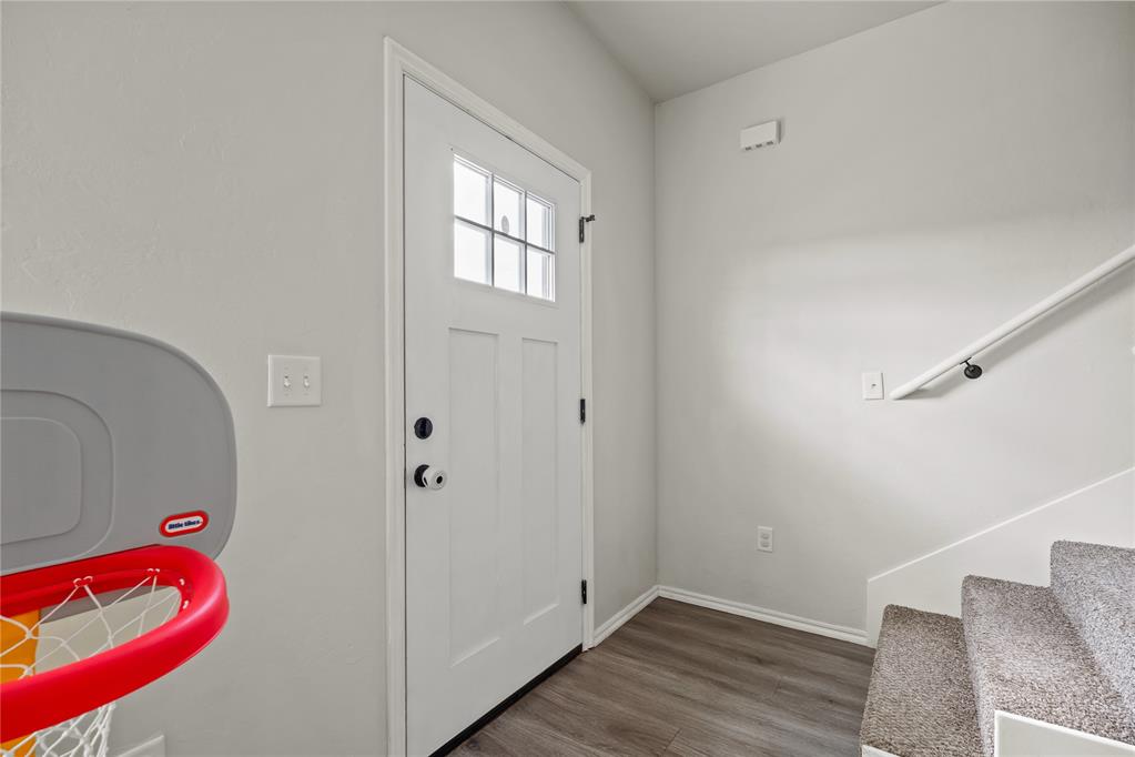 1664 Comice Drive Property Photo 2