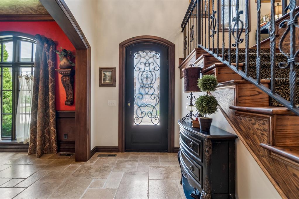 16329 Scotland Way Property Photo 3