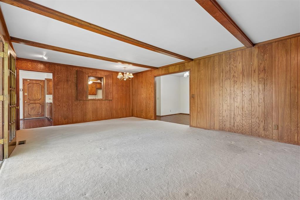 711 Willment Place Property Photo 11