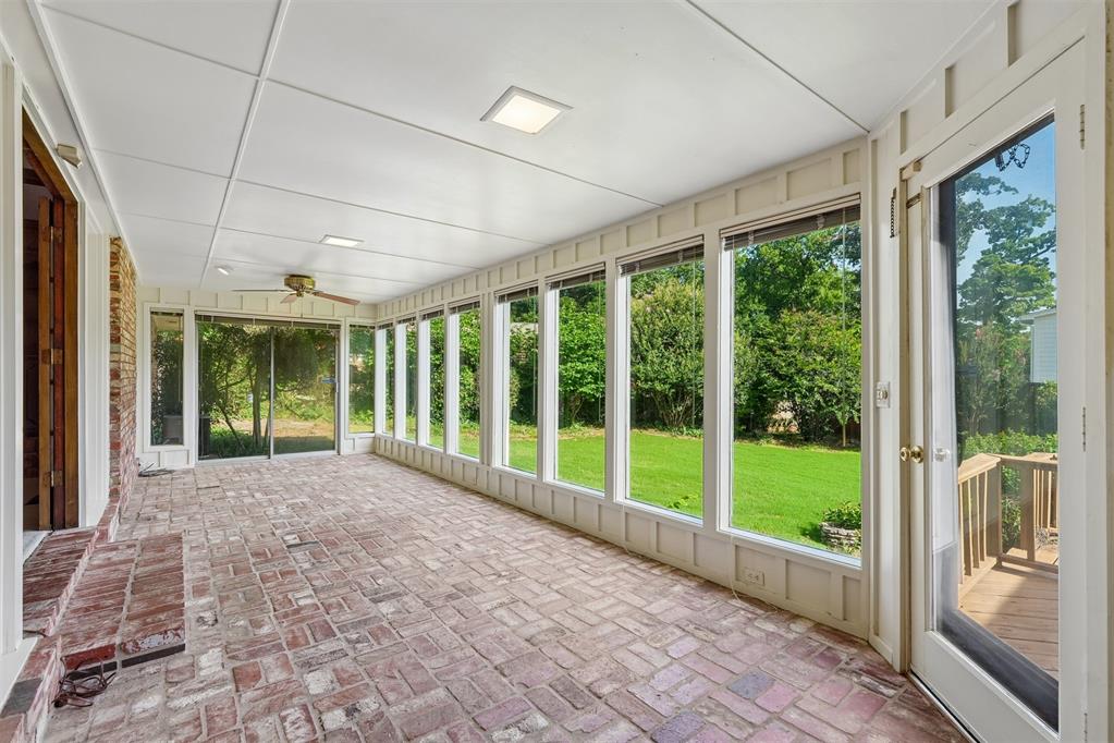 711 Willment Place Property Photo 12