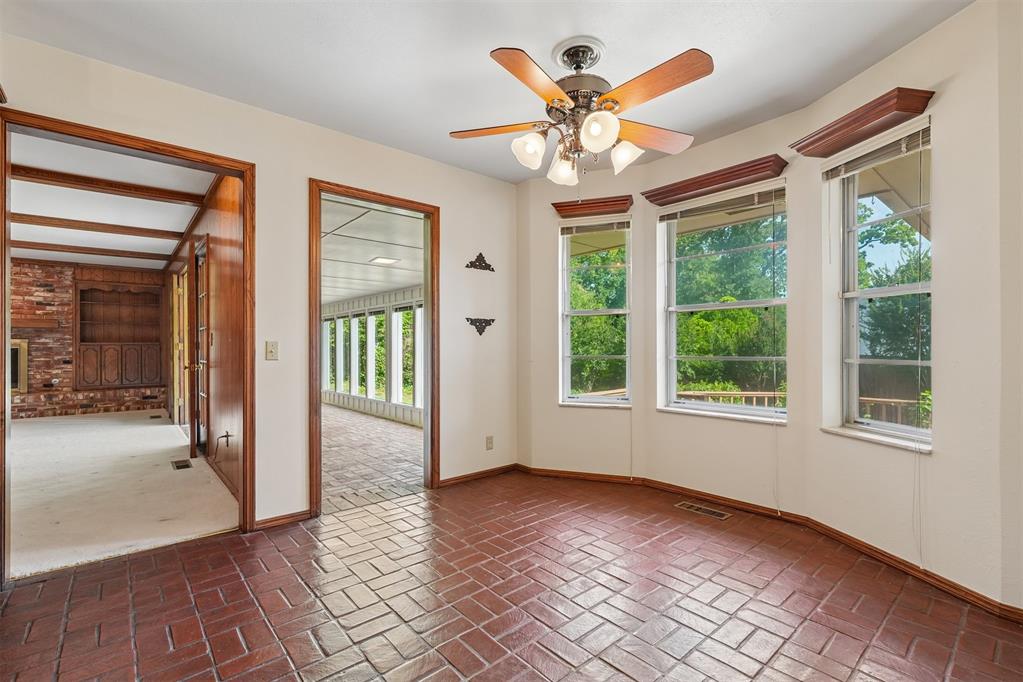 711 Willment Place Property Photo 18