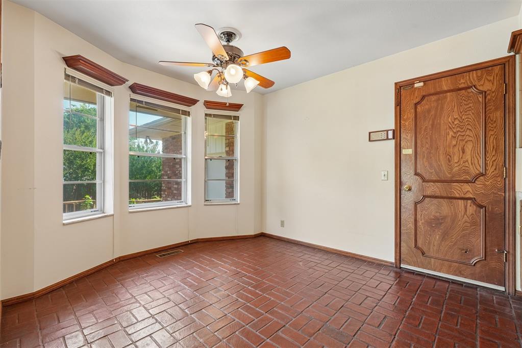 711 Willment Place Property Photo 19