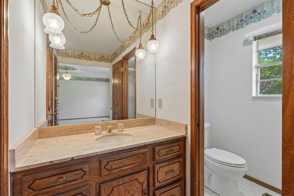 711 Willment Place Property Photo 23