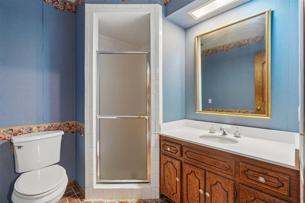 711 Willment Place Property Photo 30