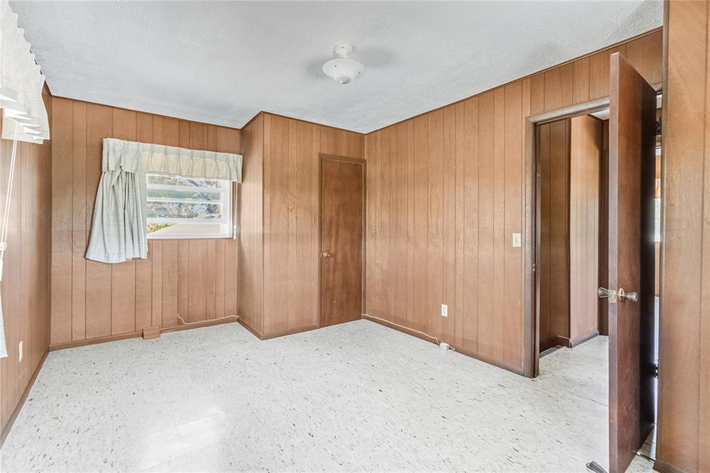 15655 Sooner Avenue Property Photo 43