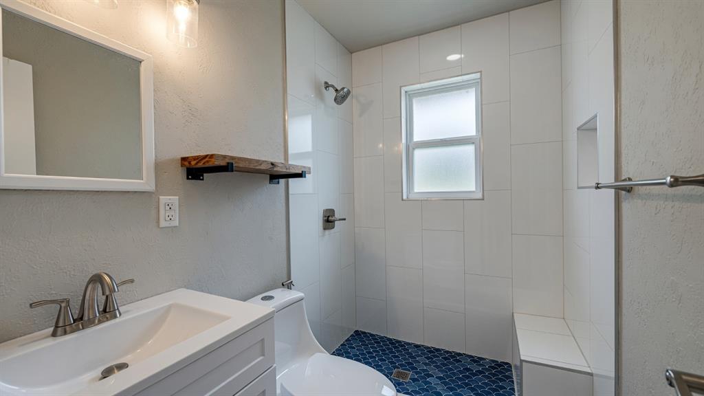 5433 S Linn Avenue Property Photo 9