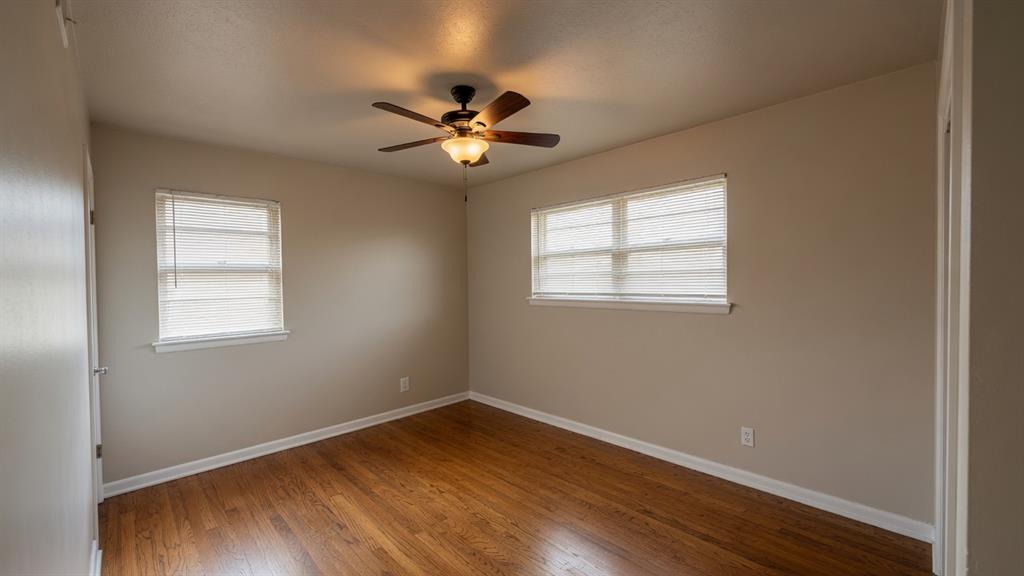 5433 S Linn Avenue Property Photo 10