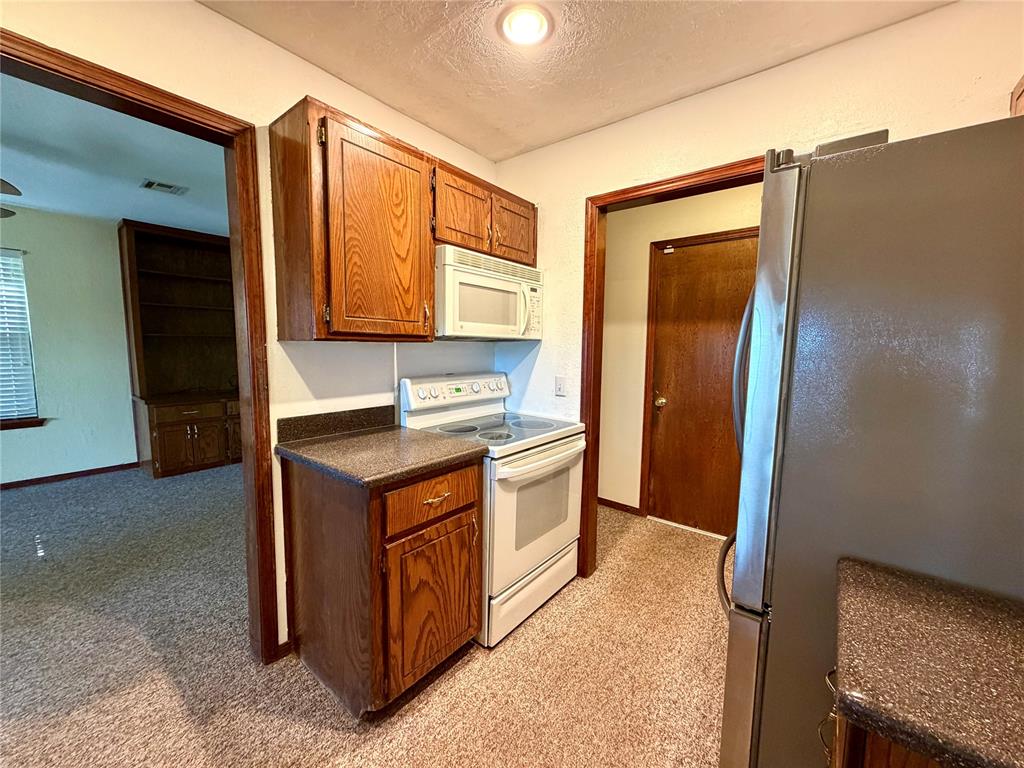 2914 Lacey Drive Property Photo 10